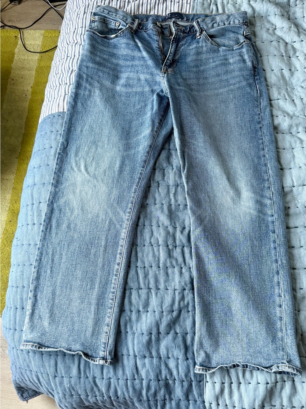 Men’s Light Wash Straight Leg GAP Jeans 34x30